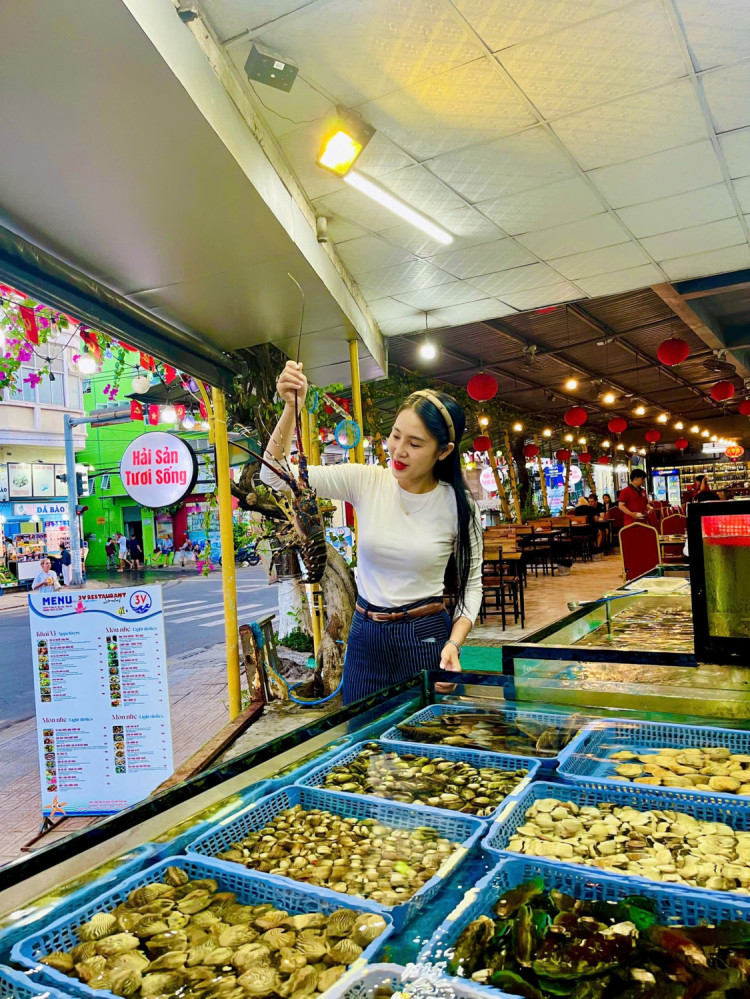 Nhà hàng Hải sản Tươi sống 3V