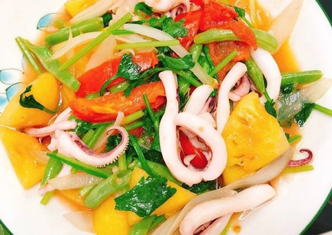 Cơm Lẩu Khoa Khôi