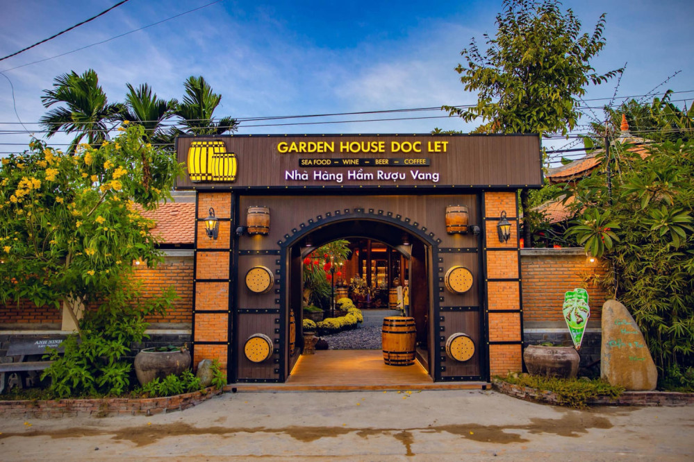 Nhà hàng Garden House Dốc Lết