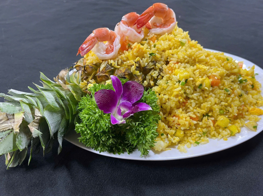 Nhà Hàng Trạm Eo Biển Bãi Dài