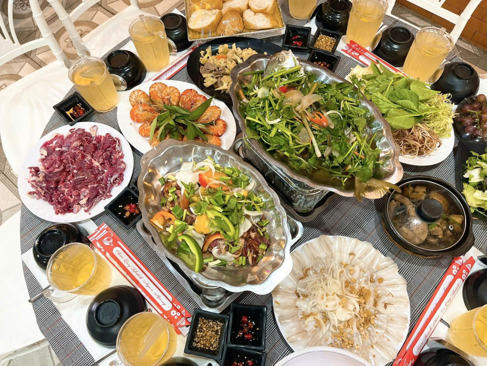 Nhà Hàng Xứ Phan