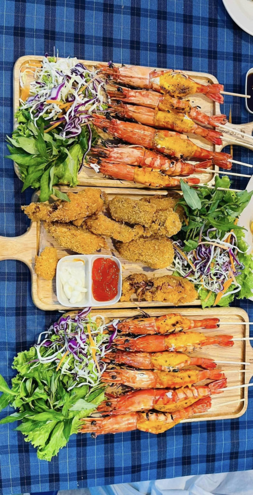Nhà hàng Hải Sản Vịnh Cam Ranh - Bình Hưng Seafood Restaurants