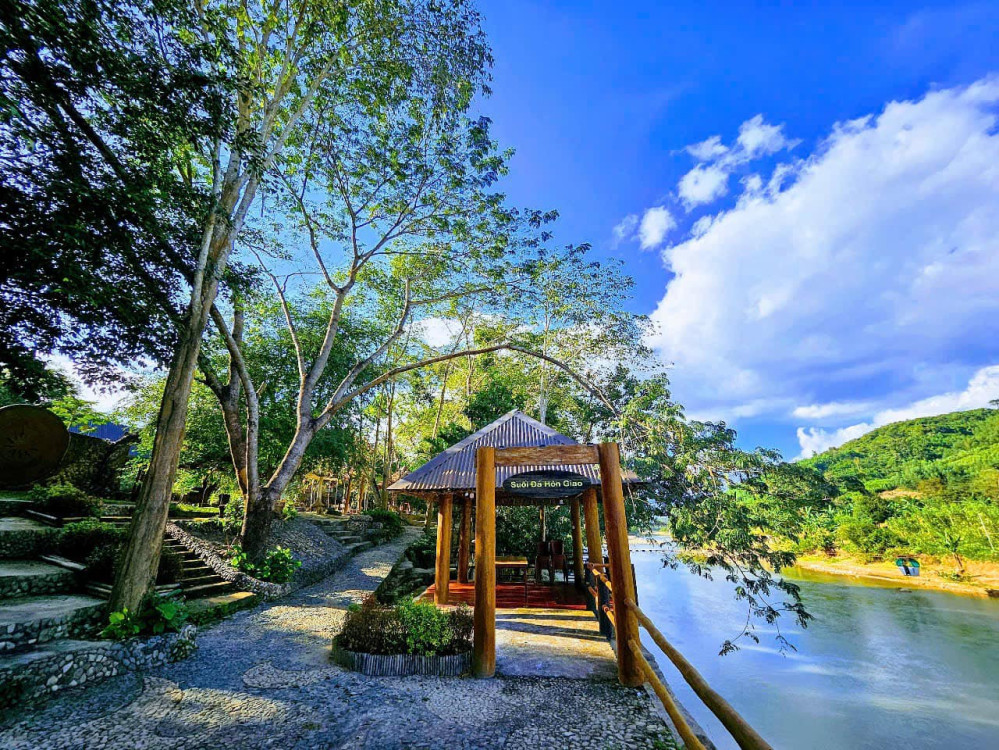 Nhà hàng - TDC Suối Đá Hòn Giao