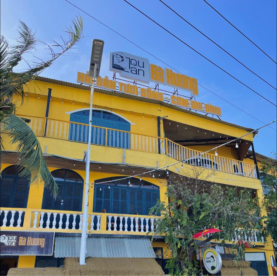 Quán Bà Hương - Vịnh Vĩnh Hy