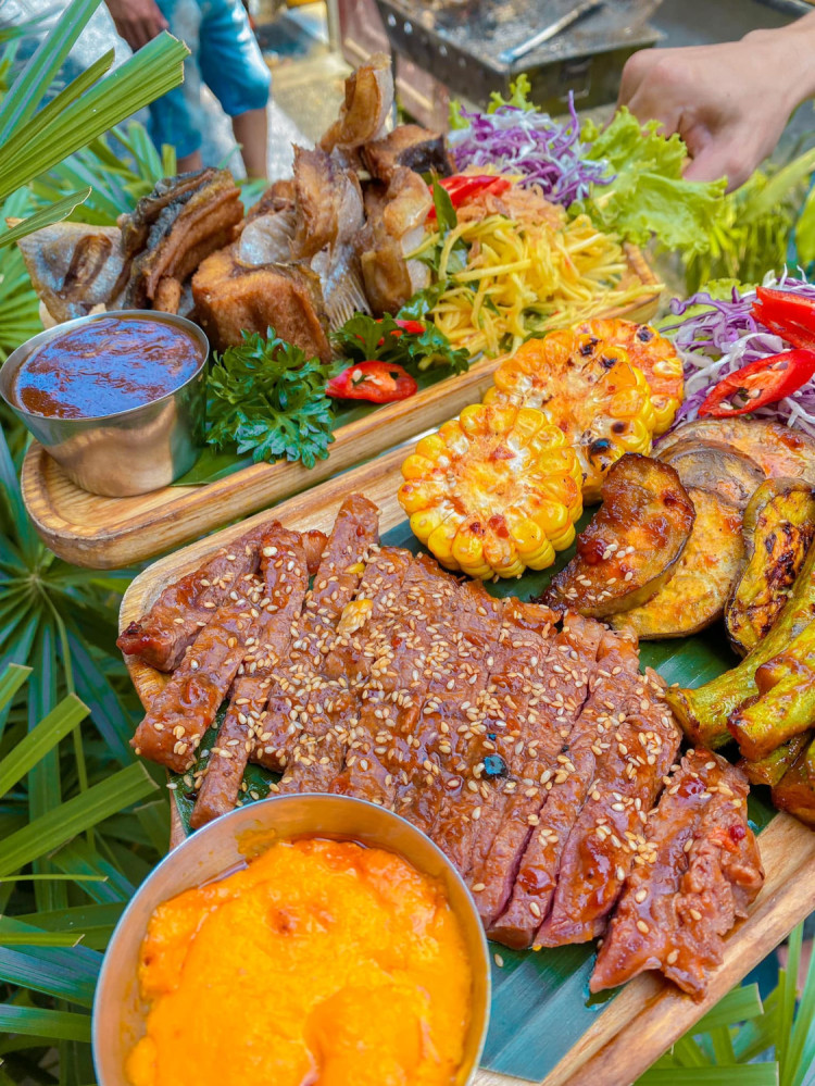 Tiệm Ăn Khói Bếp