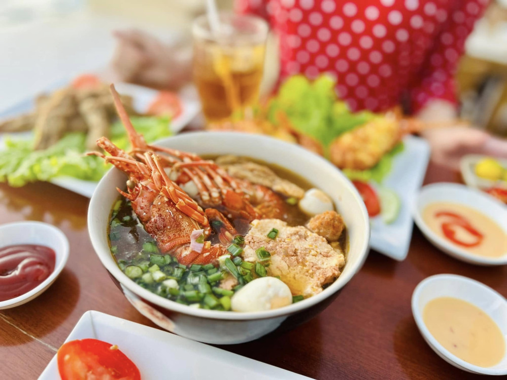 Quán Nhỏ Nha trang - Bánh canh Tôm Hùm