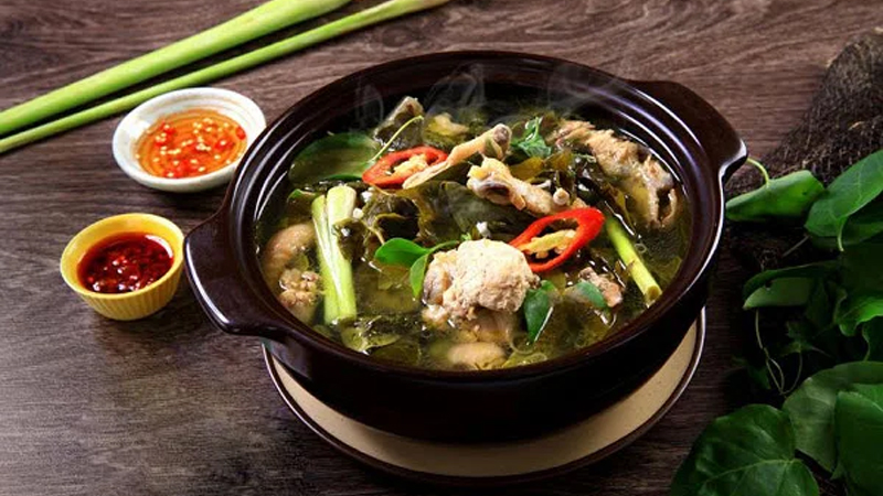 2 cach nau ga la giang thit dai nuoc thom dam da 202103092012533027