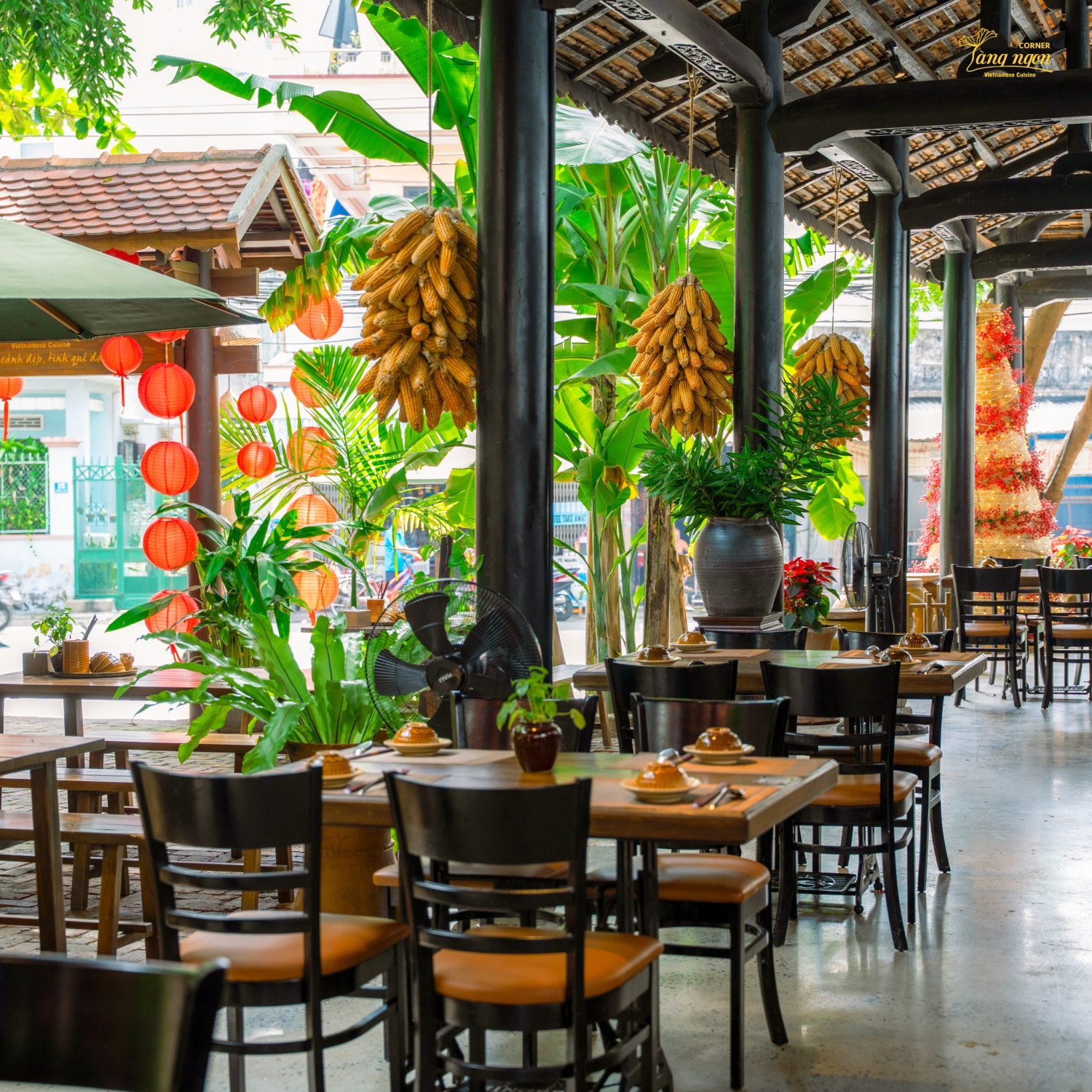 Nhà Hàng Làng Ngon Corner