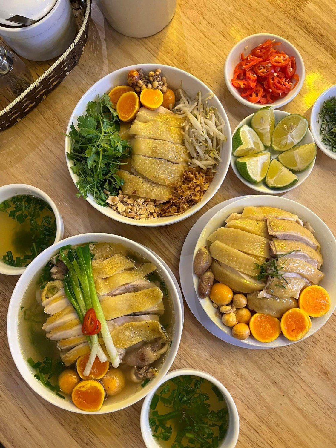 Phở Gà Tây Nguyên - Dương Hiến Quyền