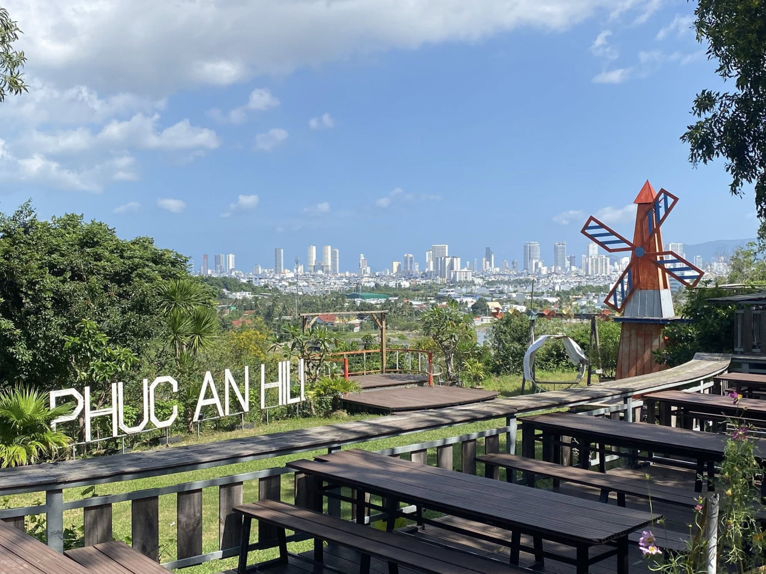 Nhà Hàng Phúc An Hill